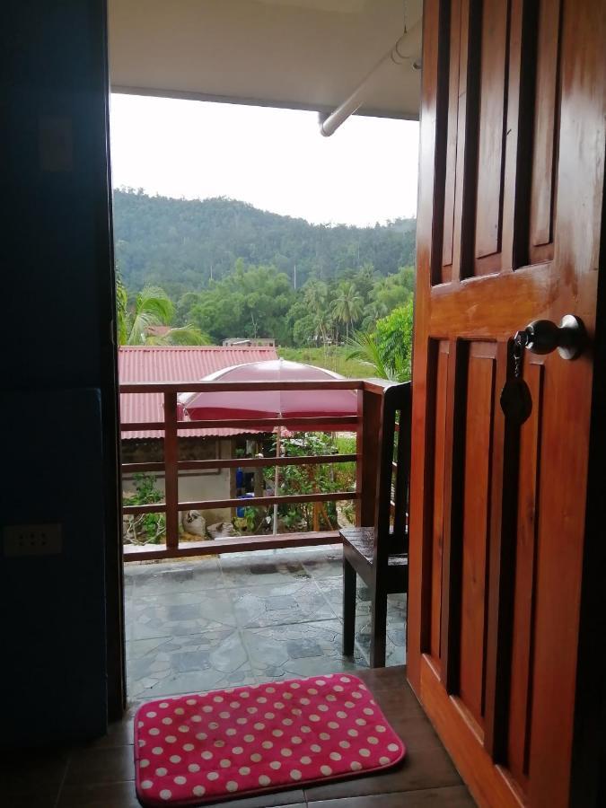 Mil'S Hillside Tourist Inn 산 비센테 외부 사진